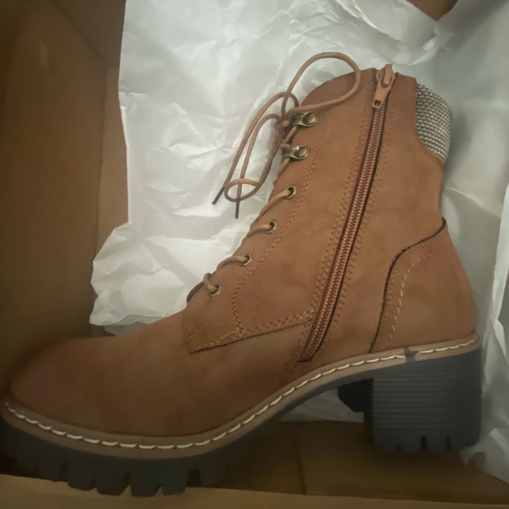 Tan lace up boots